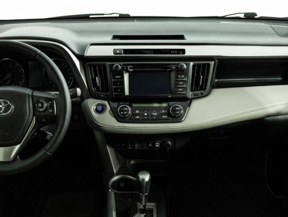 Toyota RAV4 IV (XA40) Рестайлинг с пробегом 2016 года, цена 2 449 700 рублей, 97652 км, внедорожник, Автокод Объявления