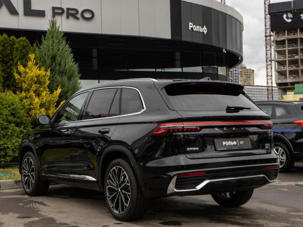 Geely Monjaro I Рестайлинг 2 с пробегом 2025 года, цена 3 828 000 рублей, 2013 км, внедорожник, Автокод Объявления