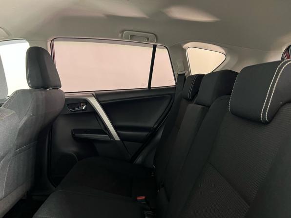 Toyota RAV4 IV (XA40) Рестайлинг с пробегом 2017 года, цена 2 585 000 рублей, 80000 км, внедорожник, Автокод Объявления