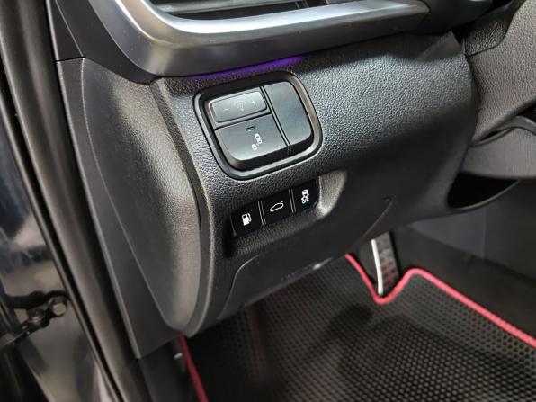 Kia Optima IV Рестайлинг с пробегом 2019 года, цена 2 075 000 рублей, 136000 км, седан, Автокод Объявления