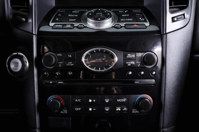 Infiniti FX II (S51) Рестайлинг с пробегом 2012 года, цена 1 799 000 рублей, 216600 км, внедорожник, Автокод Объявления