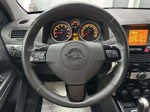 Opel Astra H Рестайлинг с пробегом 2012 года, цена 965 000 рублей, 130100 км, хэтчбек, Автокод Объявления