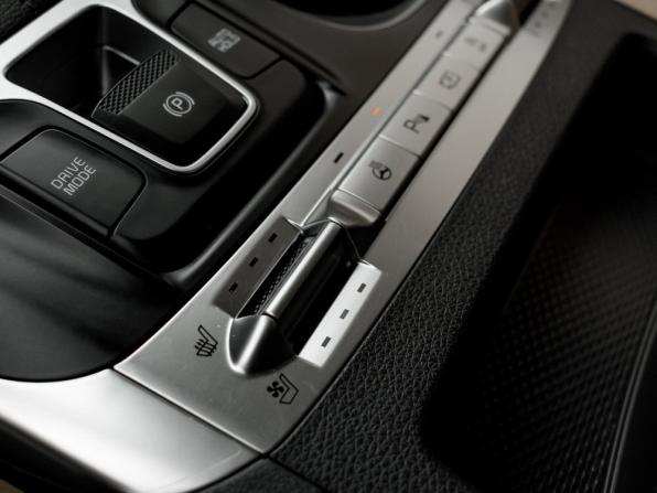 Kia Carnival IV с пробегом 2022 года, цена 4 250 000 рублей, 46965 км, минивэн, Автокод Объявления