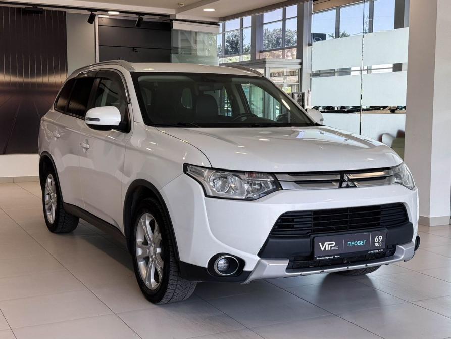 Mitsubishi Outlander III Рестайлинг Тверь  - изображение 3
