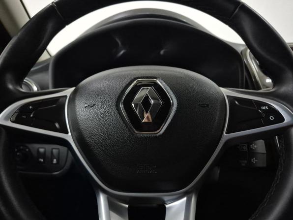 Renault Logan II Рестайлинг с пробегом 2022 года, цена 1 300 000 рублей, 72205 км, седан, Автокод Объявления