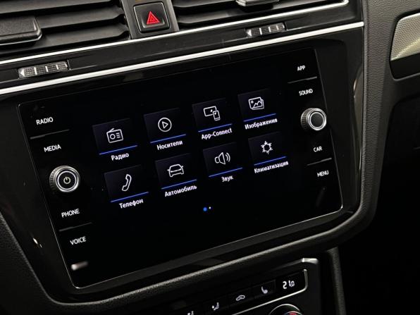Volkswagen Tiguan II с пробегом 2019 года, цена 2 275 000 рублей, 232962 км, внедорожник, Автокод Объявления