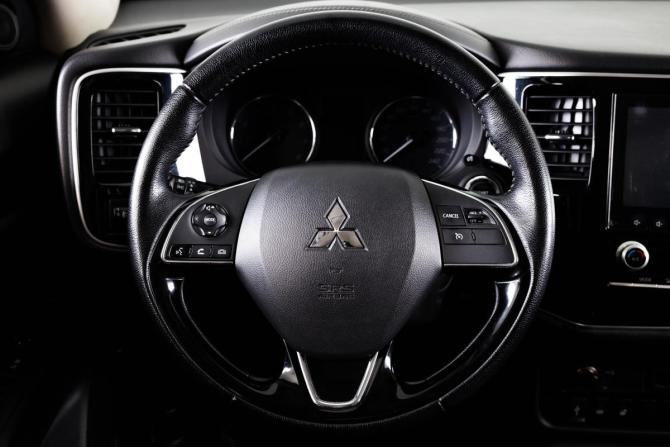 Mitsubishi Outlander III Рестайлинг 3 с пробегом 2021 года, цена 2 299 000 рублей, 169000 км, внедорожник, Автокод Объявления