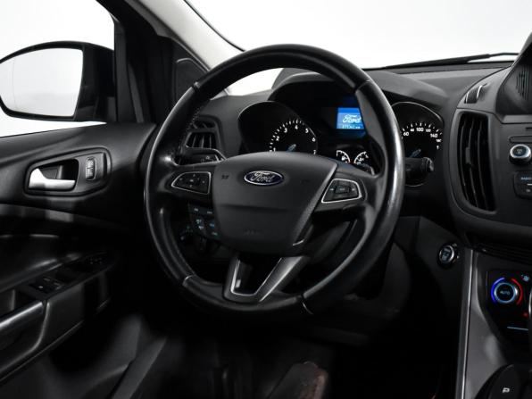 Ford Kuga II Рестайлинг с пробегом 2017 года, цена 1 849 000 рублей, 119340 км, внедорожник, Автокод Объявления