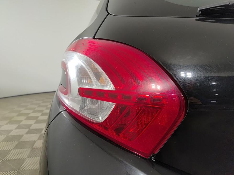 Peugeot 208 I Уфа  - изображение 11