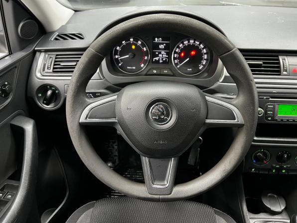 Skoda Rapid I с пробегом 2014 года, цена 800 001 рубль, 196158 км, лифтбек, Автокод Объявления