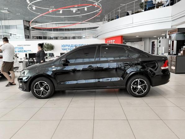 Volkswagen Polo V Рестайлинг с пробегом 2017 года, цена 1 210 000 рублей, 112947 км, седан, Автокод Объявления