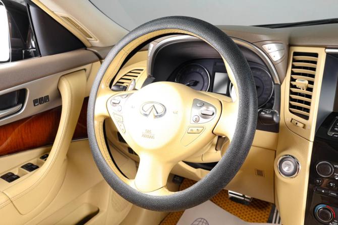 Infiniti FX II (S51) Рестайлинг с пробегом 2012 года, цена 1 929 000 рублей, 273000 км, внедорожник, Автокод Объявления