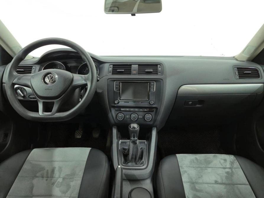 Volkswagen Jetta VI Рестайлинг Альметьевск  - изображение 13