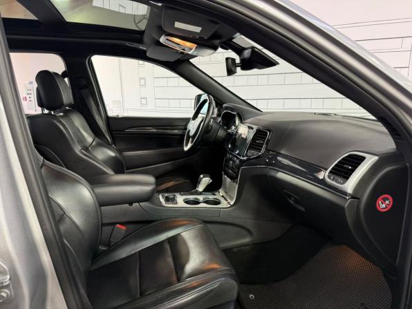 Jeep Grand Cherokee IV (WK2) Рестайлинг с пробегом 2019 года, цена 3 200 000 рублей, 152000 км, внедорожник, Автокод Объявления