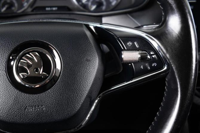 Skoda Rapid II с пробегом 2021 года, цена 1 559 000 рублей, 87834 км, лифтбек, Автокод Объявления