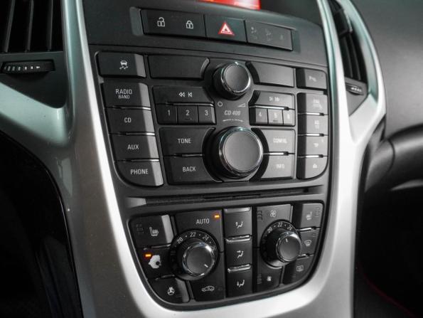 Opel Astra J Рестайлинг с пробегом 2013 года, цена 749 000 рублей, 110969 км, хэтчбек, Автокод Объявления