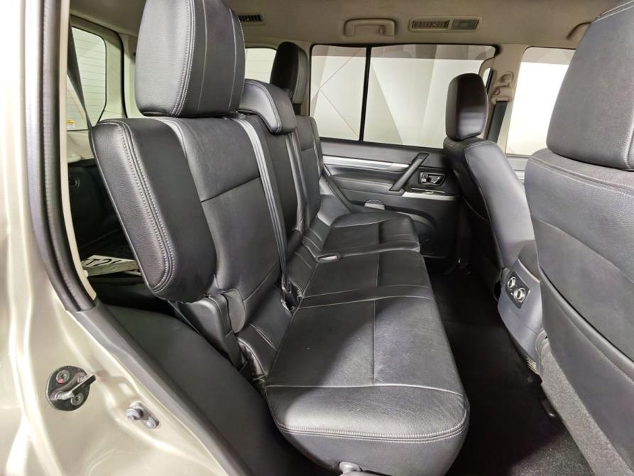 Mitsubishi Pajero IV Рестайлинг 2 Москва  - изображение 15