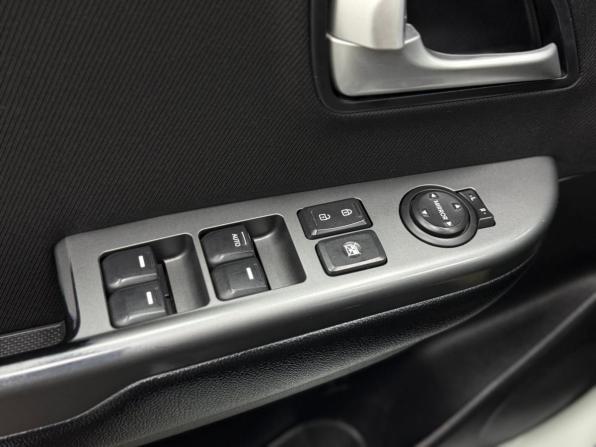 Kia Rio III Рестайлинг с пробегом 2015 года, цена 890 000 рублей, 149489 км, седан, Автокод Объявления
