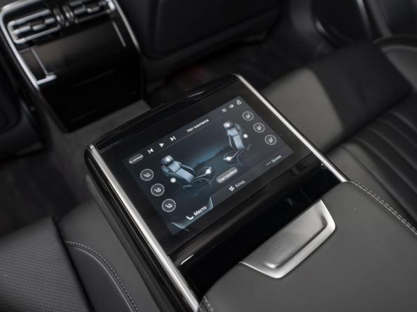 Hongqi H9 I с пробегом 2023 года, цена 4 070 000 рублей, 39026 км, седан, Автокод Объявления