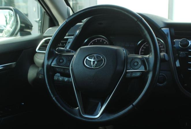 Toyota Camry VII (XV50) Рестайлинг 2 с пробегом 2018 года, цена 2 650 000 рублей, 208160 км, седан, Автокод Объявления
