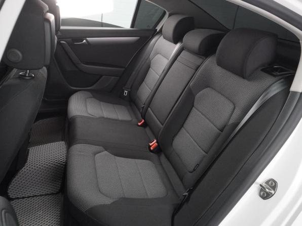 Volkswagen Passat B7 с пробегом 2012 года, цена 1 539 000 рублей, 128704 км, седан, Автокод Объявления
