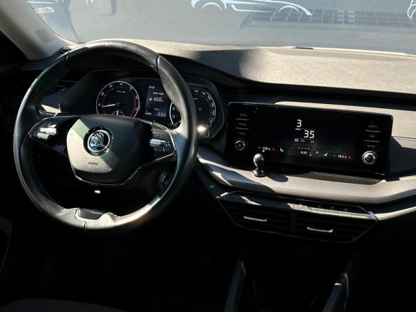 Skoda Octavia IV (A8) с пробегом 2021 года, цена 2 462 400 рублей, 62883 км, лифтбек, Автокод Объявления
