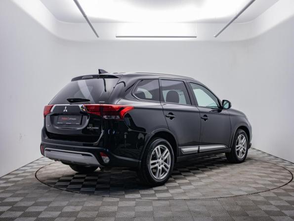 Mitsubishi Outlander III Рестайлинг 3 с пробегом 2019 года, цена 1 845 000 рублей, 216779 км, внедорожник, Автокод Объявления