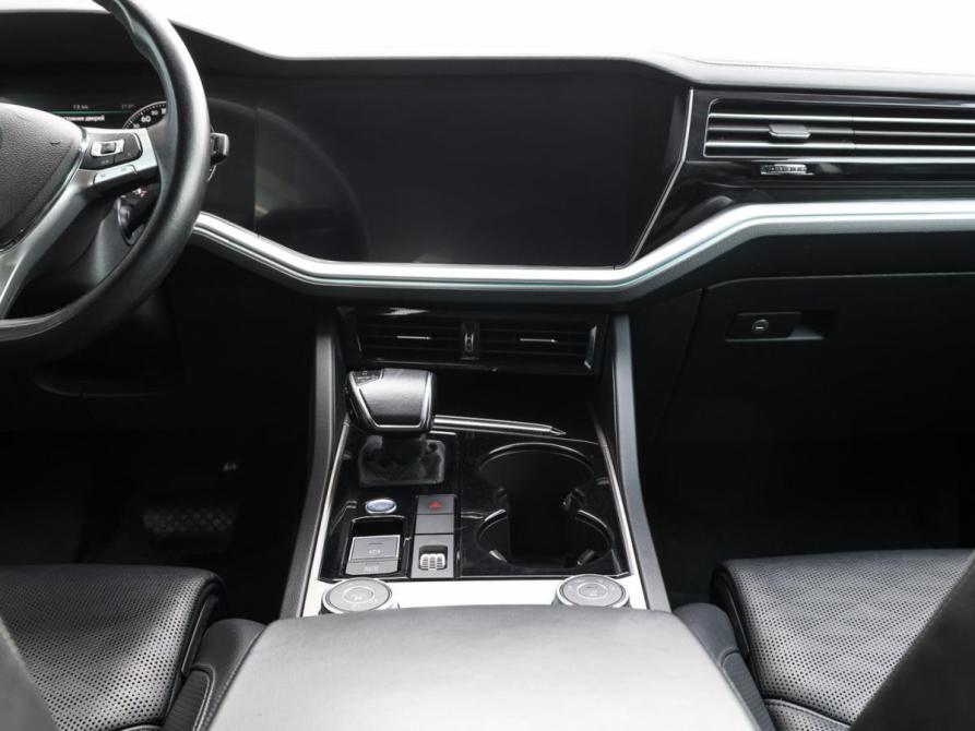 Volkswagen Touareg III Москва  - изображение 17