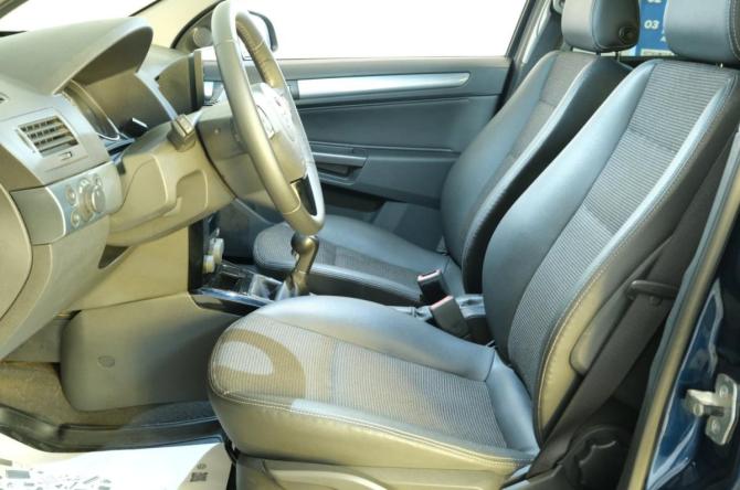 Opel Astra H Рестайлинг с пробегом 2012 года, цена 859 000 рублей, 109000 км, седан, Автокод Объявления