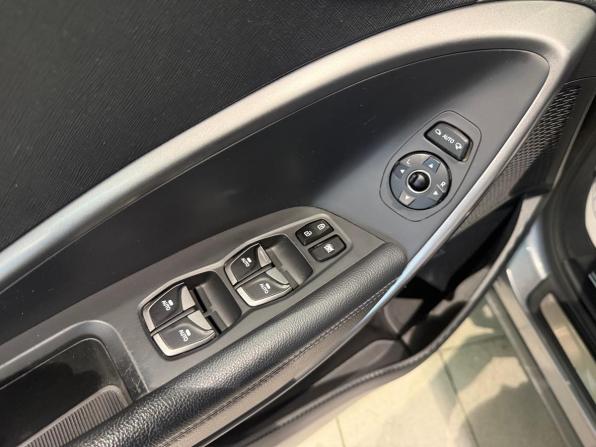 Hyundai Santa Fe III с пробегом 2013 года, цена 1 810 000 рублей, 140000 км, внедорожник, Автокод Объявления