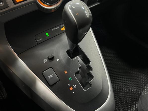 Toyota Verso I с пробегом 2010 года, цена 989 000 рублей, 288000 км, компактвэн, Автокод Объявления