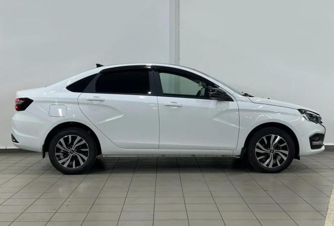 Lada (ВАЗ) Vesta I Рестайлинг (NG) с пробегом 2025 года, цена 1 700 000 рублей, 4459 км, седан, Автокод Объявления