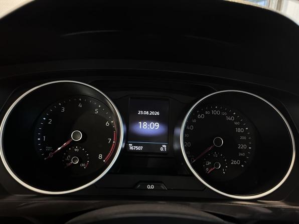 Volkswagen Tiguan II с пробегом 2017 года, цена 2 449 000 рублей, 167507 км, внедорожник, Автокод Объявления