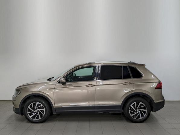 Volkswagen Tiguan II с пробегом 2019 года, цена 2 490 000 рублей, 80700 км, внедорожник, Автокод Объявления