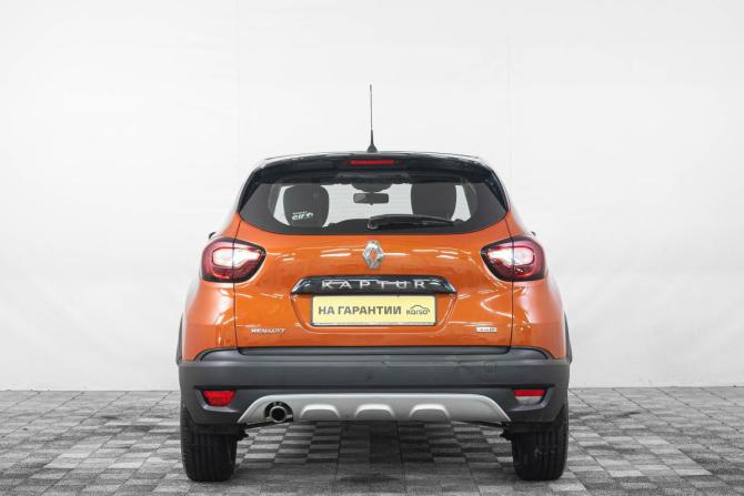 Renault Kaptur I с пробегом 2017 года, цена 1 299 000 рублей, 157670 км, внедорожник, Автокод Объявления