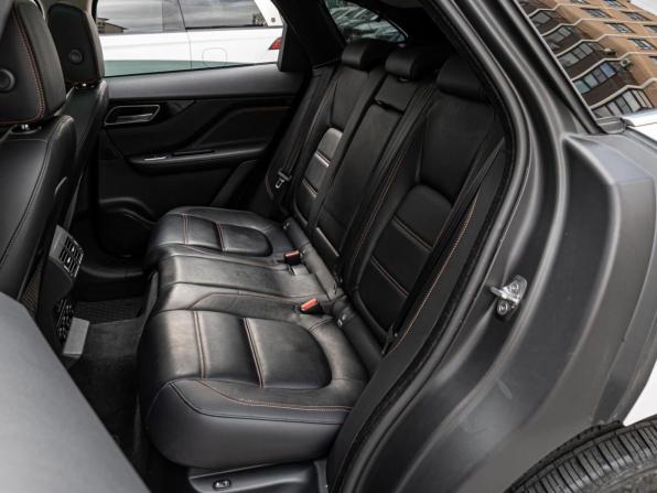 Jaguar F-Pace I с пробегом 2019 года, цена 3 695 000 рублей, 62795 км, внедорожник, Автокод Объявления