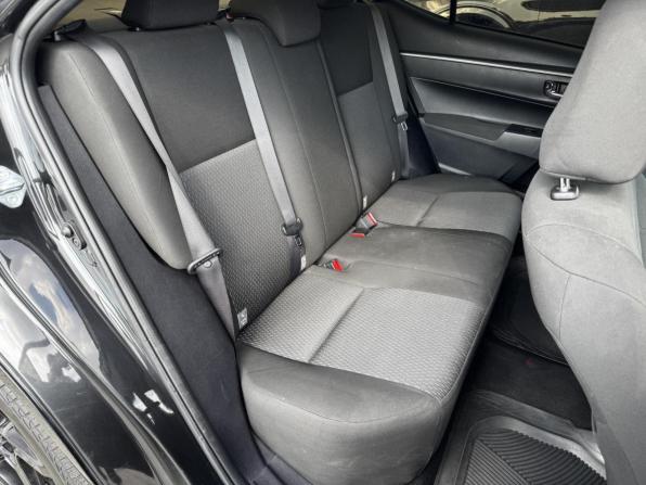 Toyota Corolla XI (E160 E170 E180) с пробегом 2014 года, цена 1 080 000 рублей, 181637 км, седан, Автокод Объявления