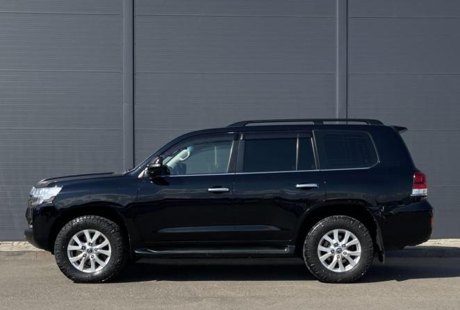 Toyota Land Cruiser 200 Series Рестайлинг 2 с пробегом 2019 года, цена 5 450 000 рублей, 381140 км, внедорожник, Автокод Объявления