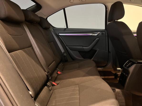 Skoda Octavia III (A7) Рестайлинг с пробегом 2019 года, цена 2 099 000 рублей, 147406 км, лифтбек, Автокод Объявления