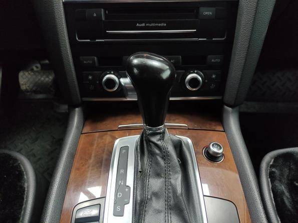Audi Q7 I (4L) Рестайлинг с пробегом 2010 года, цена 1 830 000 рублей, 174000 км, внедорожник, Автокод Объявления