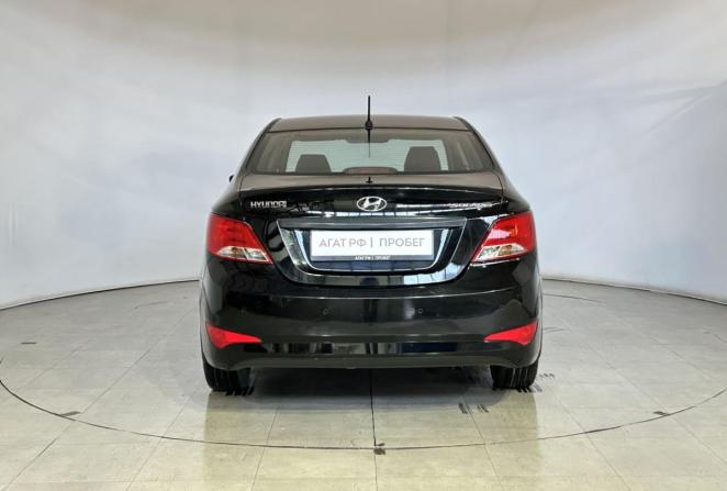 Hyundai Solaris I с пробегом 2014 года, цена 900 000 рублей, 167575 км, седан, Автокод Объявления
