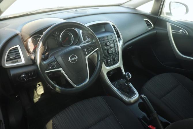 Opel Astra J с пробегом 2012 года, цена 629 900 рублей, 134388 км, хэтчбек, Автокод Объявления