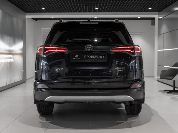 Toyota RAV4 IV (XA40) Рестайлинг с пробегом 2017 года, цена 2 275 000 рублей, 138656 км, внедорожник, Автокод Объявления