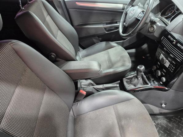 Opel Astra H Рестайлинг с пробегом 2013 года, цена 565 000 рублей, 239260 км, хэтчбек, Автокод Объявления