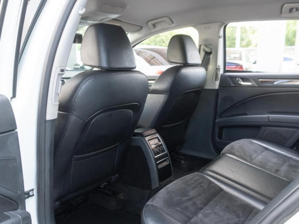 Skoda Superb II Рестайлинг с пробегом 2014 года, цена 1 040 000 рублей, 301587 км, лифтбек, Автокод Объявления