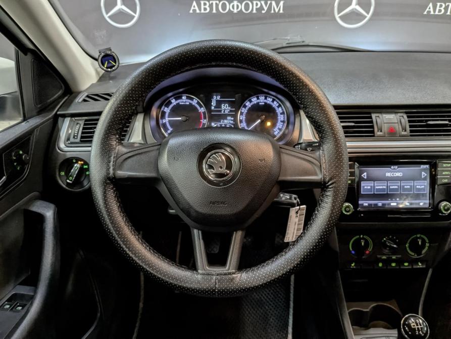 Skoda Rapid I Рестайлинг Москва  - изображение 22
