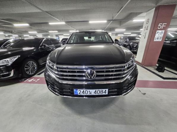 Новый Volkswagen Touareg III Рестайлинг 2025 года, цена 11 990 000 рублей, внедорожник, Автокод Объявления
