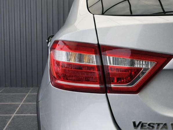 Lada (ВАЗ) Vesta I с пробегом 2018 года, цена 1 207 000 рублей, 47204 км, универсал, Автокод Объявления