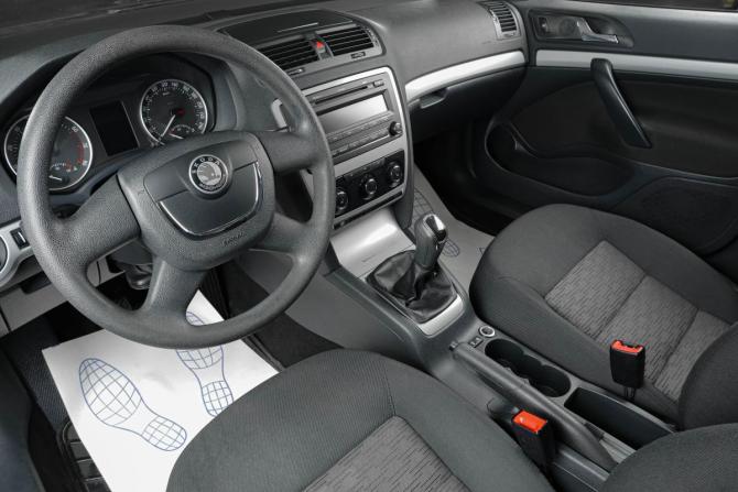 Skoda Octavia II (A5) Рестайлинг с пробегом 2012 года, цена 949 000 рублей, 129903 км, лифтбек, Автокод Объявления