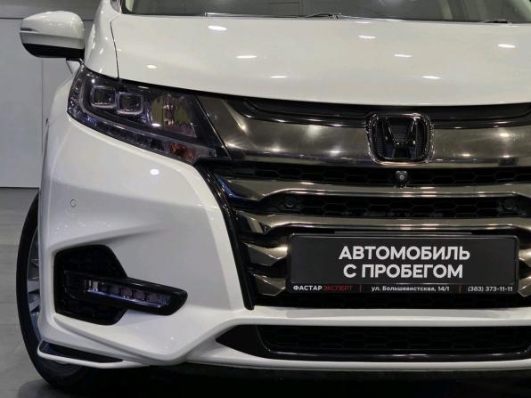 Honda Odyssey V Рестайлинг с пробегом 2017 года, цена 2 400 000 рублей, 159306 км, минивэн, Автокод Объявления